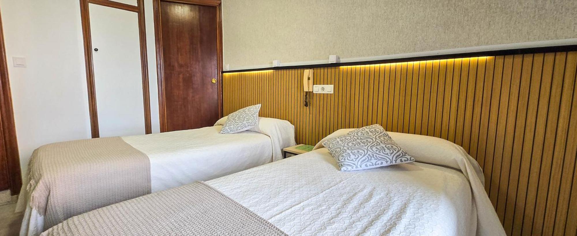 Hostal Ramon Y Cajal Вальядолід Екстер'єр фото
